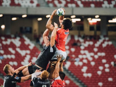 足球直播-英超联赛中出现过的球衣特别版及限量款盘点