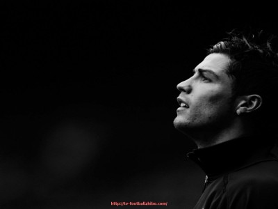 足球直播-法甲里昂主力阵容轮换策略的实施与效果