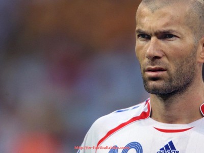 足球直播-互动直播打造沉浸体验：球迷参与欧冠赛事新方式